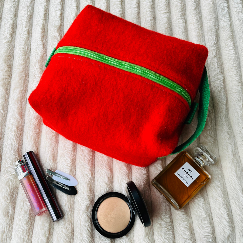 TRAVEL POUCH CAROL