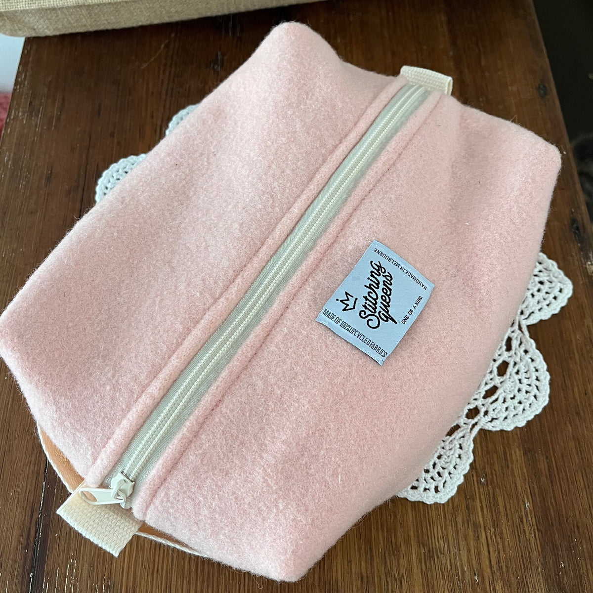 Cute rose et blanche