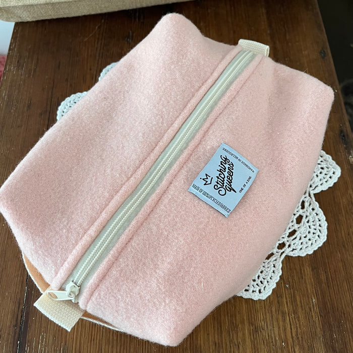 Cute rose et blanche