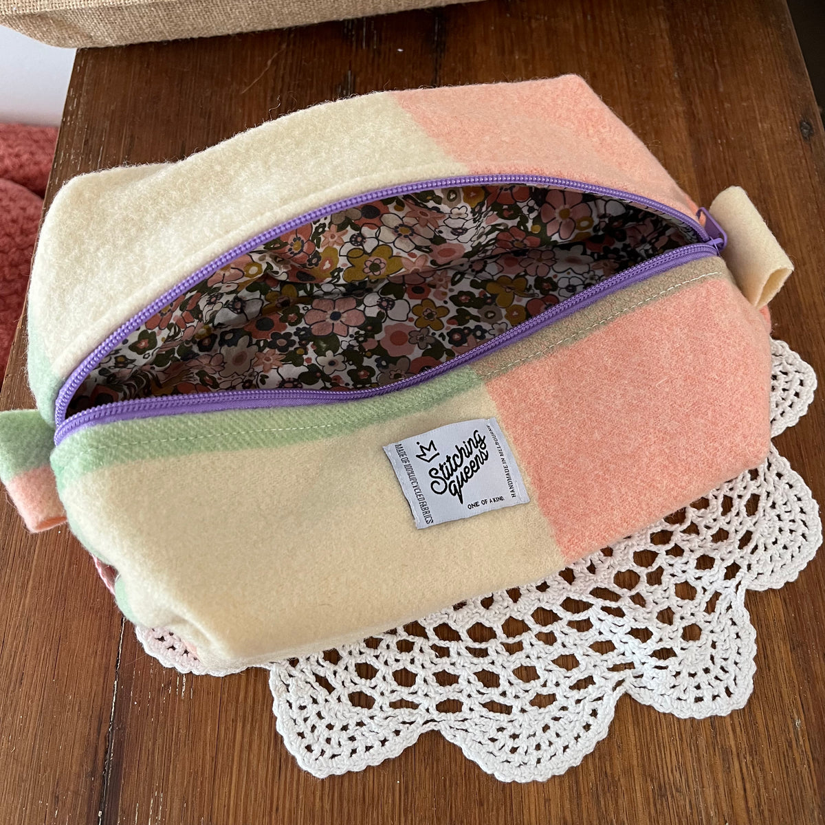 LAMBSWOOL, green zip.