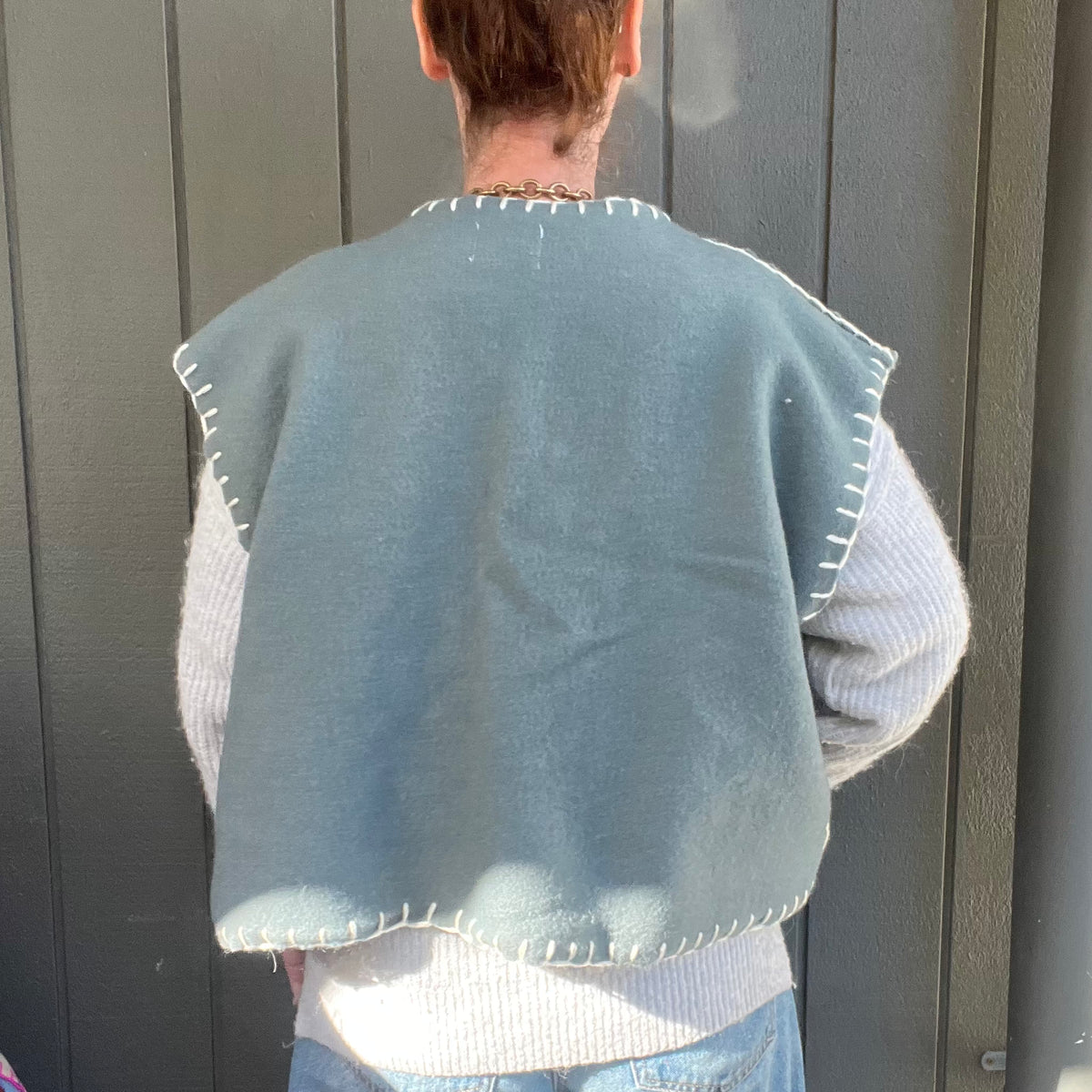 VEST GREY