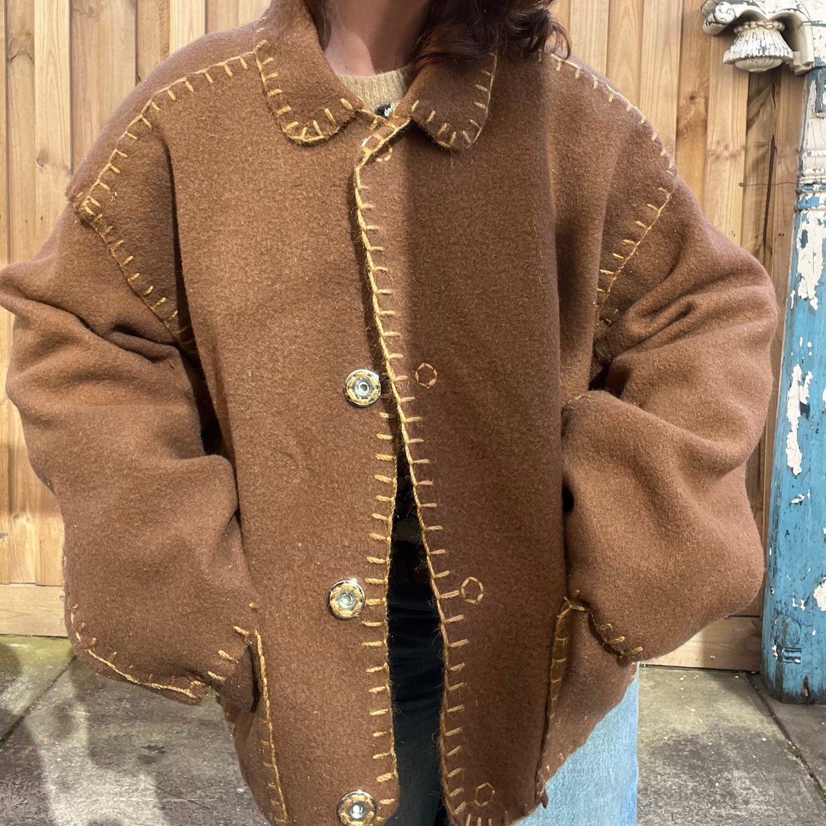 JACKET BROWN AND SHINY GOLD