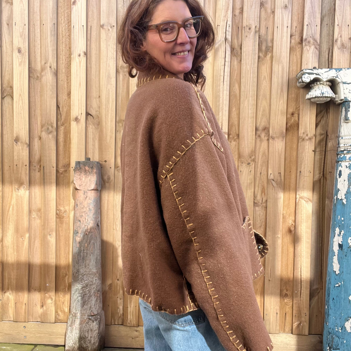 JACKET BROWN AND SHINY GOLD