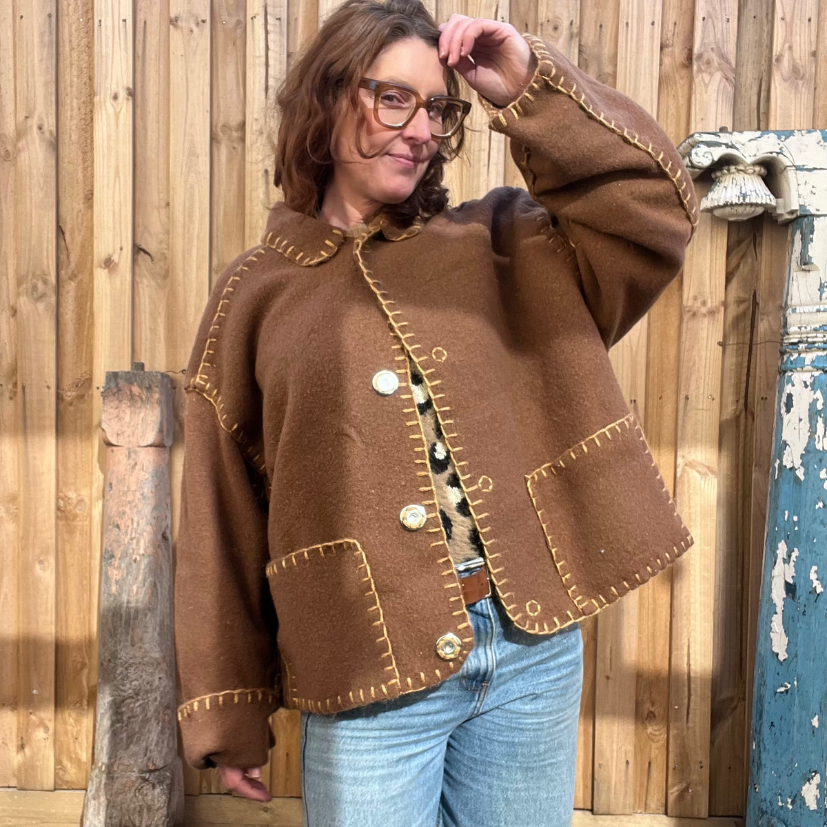 JACKET BROWN AND SHINY GOLD