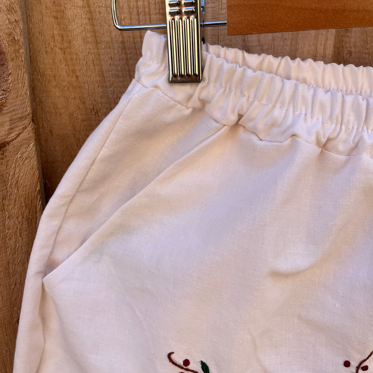 Short Embroidered SIZE S