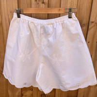 Short broderie SIZE M